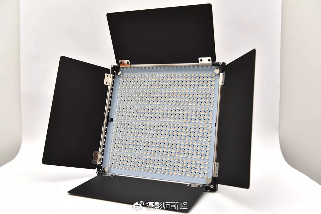 Pixel K80 photographic lamp main appearance